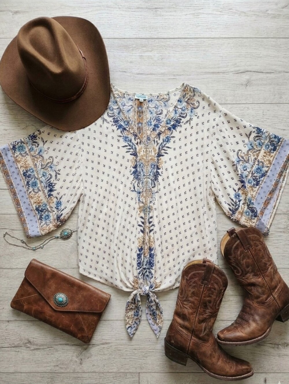 Nostalgia| Cream Floral Tie-Front Boho Blouse